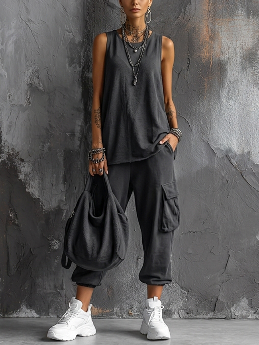 Women's Sleeveless Tank Top and Cargo Jogger Pants Set