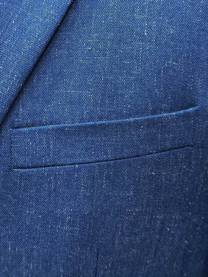 Herrenanzug aus Leinenmischung mit maßgeschneidertem Blazer und passenden Hosen