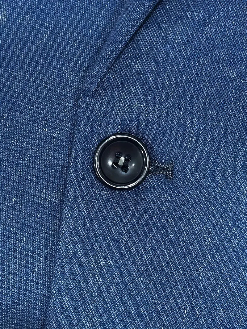 Herrenanzug aus Leinenmischung mit maßgeschneidertem Blazer und passenden Hosen