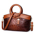 Strukturierte Damenhandtasche mit Krokodilprägung