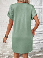 Damen Viertelknopf V-Ausschnitt Kleid mit kurzen Ärmeln für bequemen und mühelosen Alltag