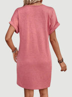 Damen Viertelknopf V-Ausschnitt Kleid mit kurzen Ärmeln für bequemen und mühelosen Alltag