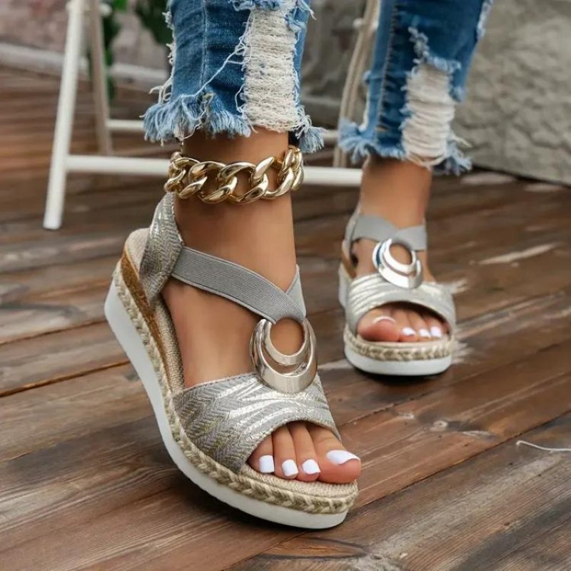 Sandali da donna comodi con plateau metallizzato