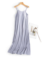 Elegantes Damen-Midikleid mit Rundhalsausschnitt und integriertem BH für mühelosen Komfort und Stil