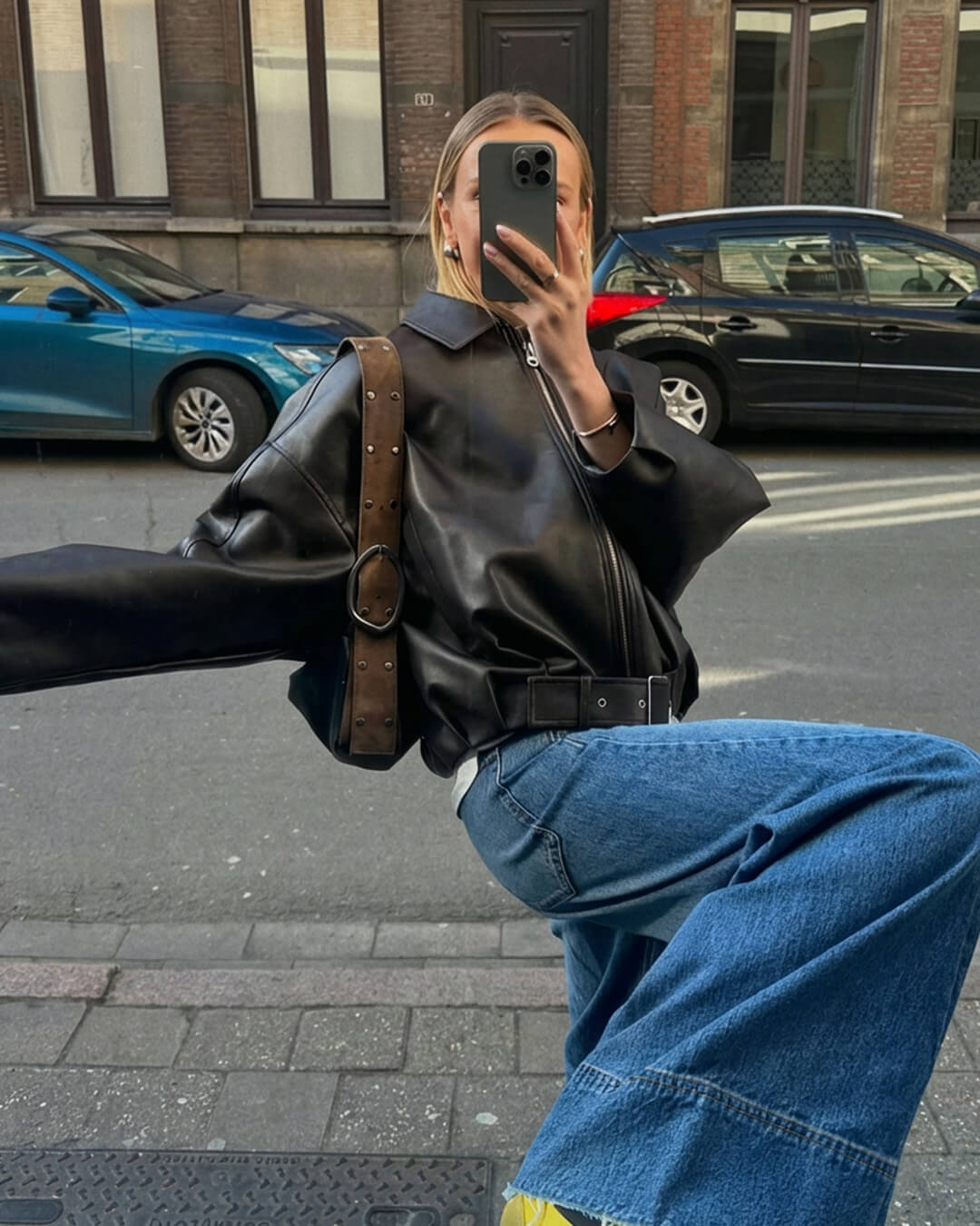 Blouson aviateur zippé à ceinture pour femme