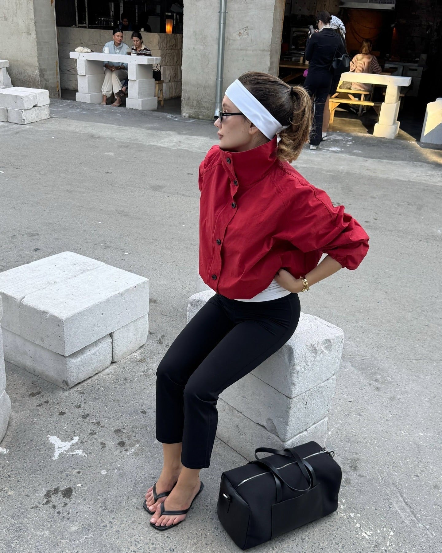 Bomber leggero da donna con collo alto