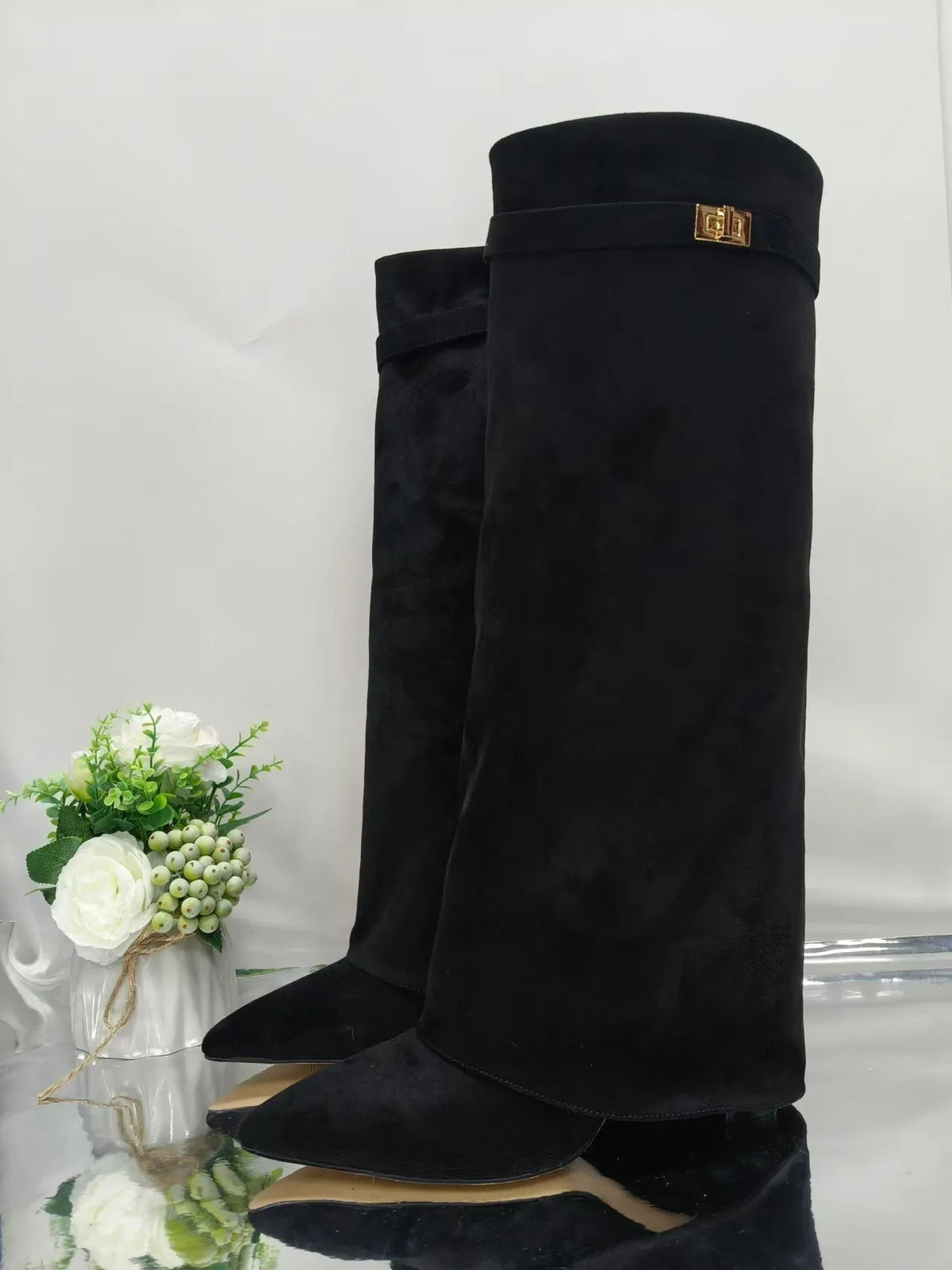 Women’s Pointed-Toe Knee-High Boots