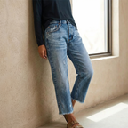 Women's Straight Leg Cropped Jeans
