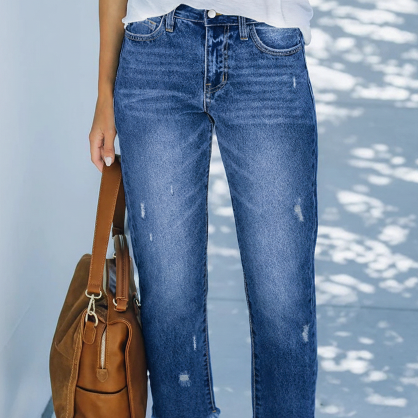 Women's Straight Leg Cropped Jeans