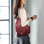 Mochila de mujer con solapa frontal