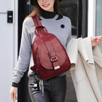 Mochila de mujer con solapa frontal