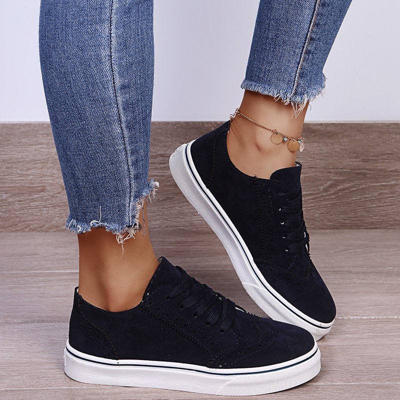 Damen flache Sneakers aus Wildlederimitat mit Schnürung für bequemen und stylischen Alltag