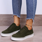 Damen flache Sneakers aus Wildlederimitat mit Schnürung für bequemen und stylischen Alltag