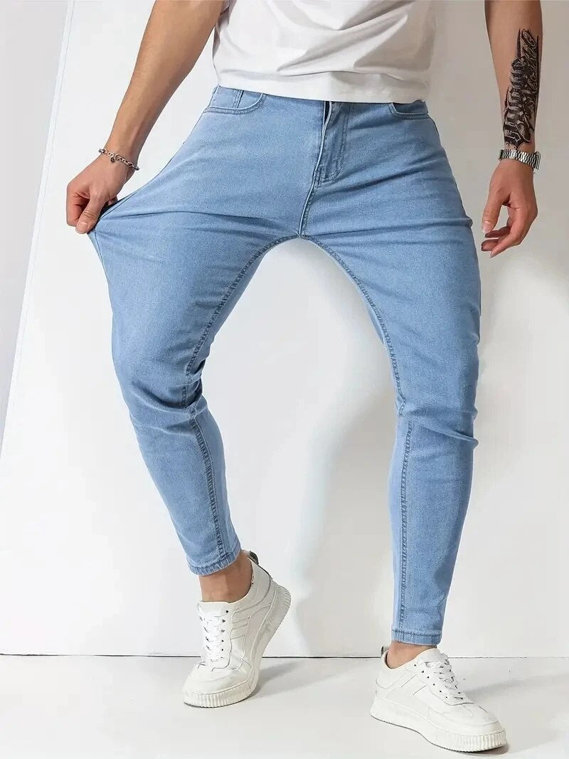 Men's Stretch Slim Fit Jeans with Flexible Denim for Everyday Wear