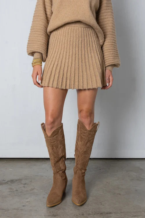 Ensemble jupe plissée et pull pour femme