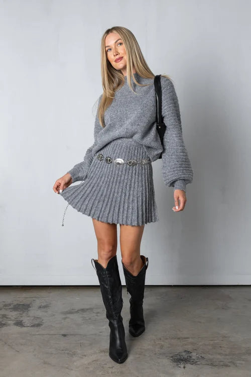 Ensemble jupe plissée et pull pour femme