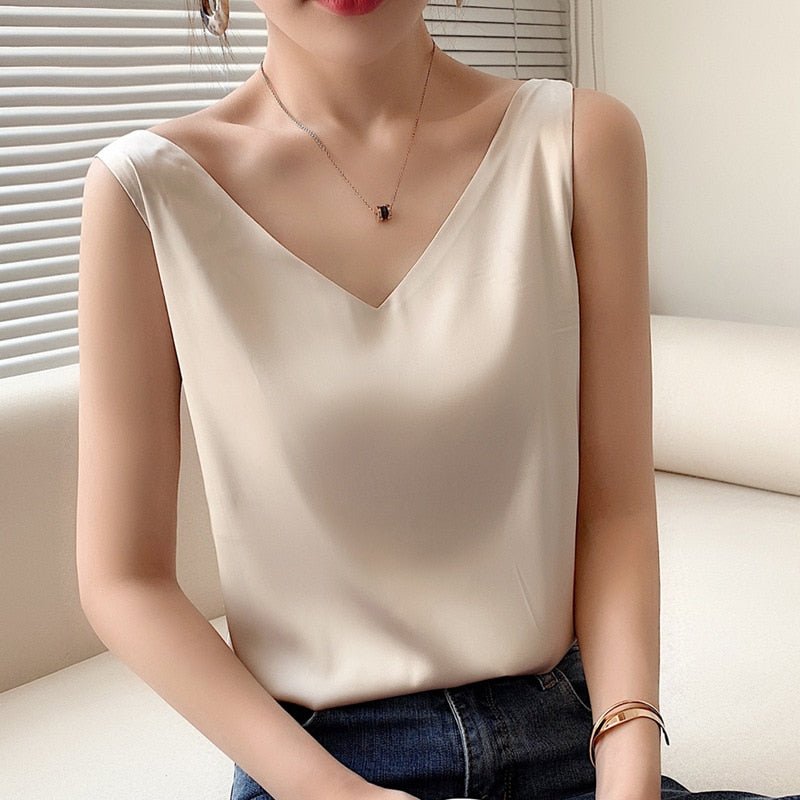 Women's Satin-Style V-Neck Tank Top with Relaxed Fit for Layered Styling