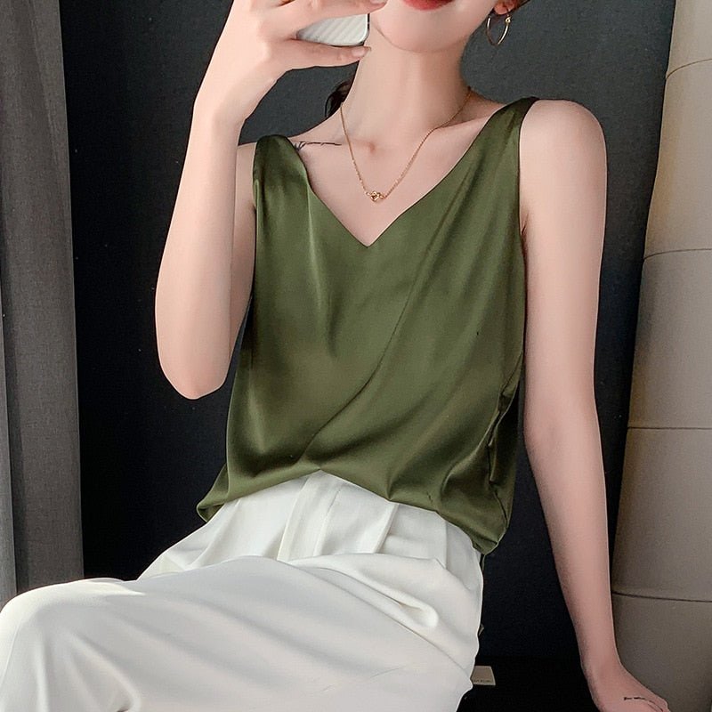Women's Satin-Style V-Neck Tank Top with Relaxed Fit for Layered Styling