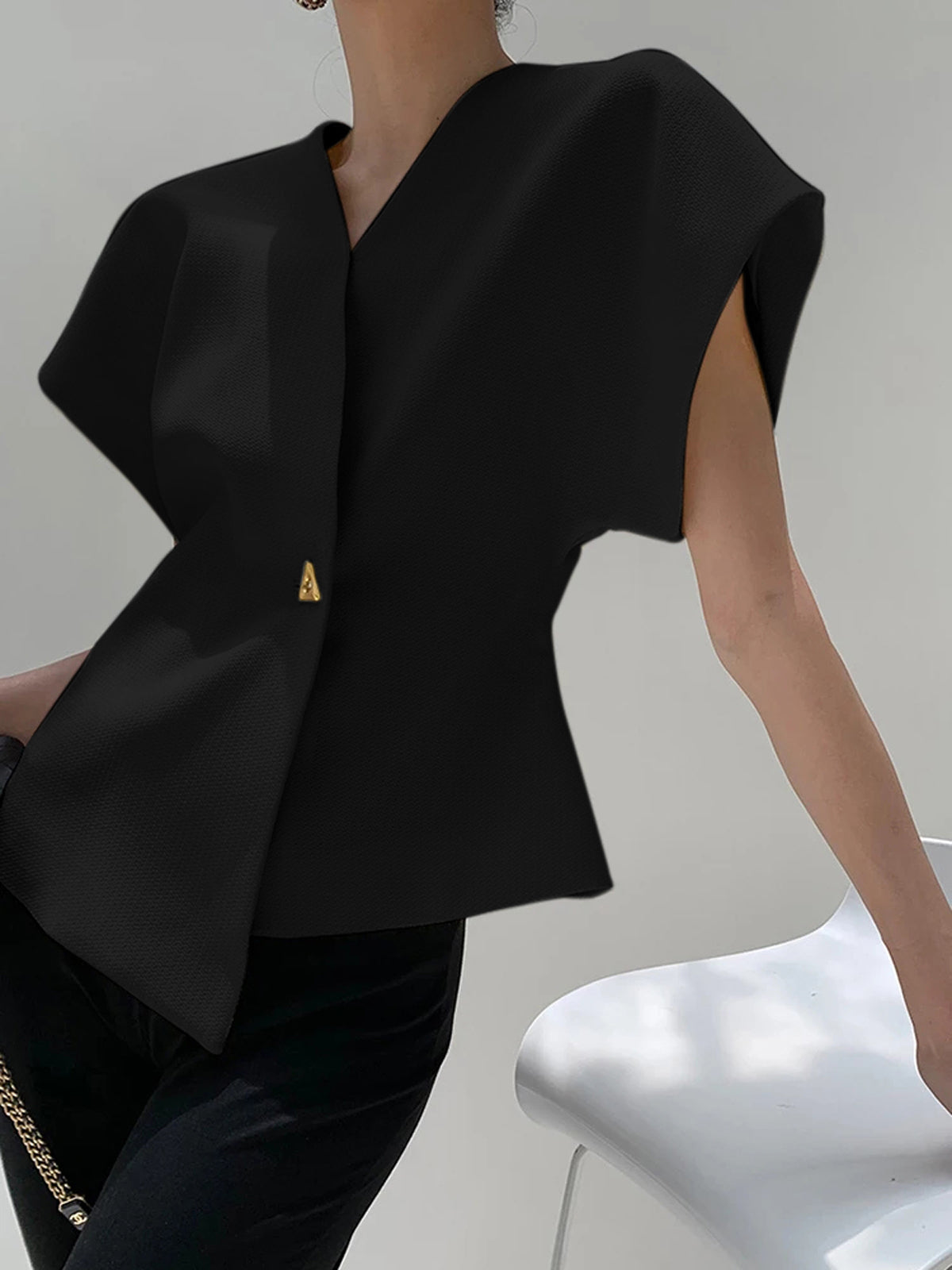 Women's Elegant V-Neck Top with Structured Sleeves for Smart Styling
