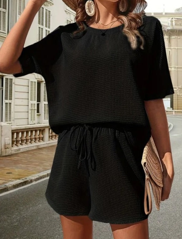 Ensemble pour femmes avec haut texturé et short