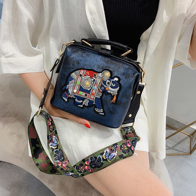 Women’s Elephant Detail Shoulder Bag