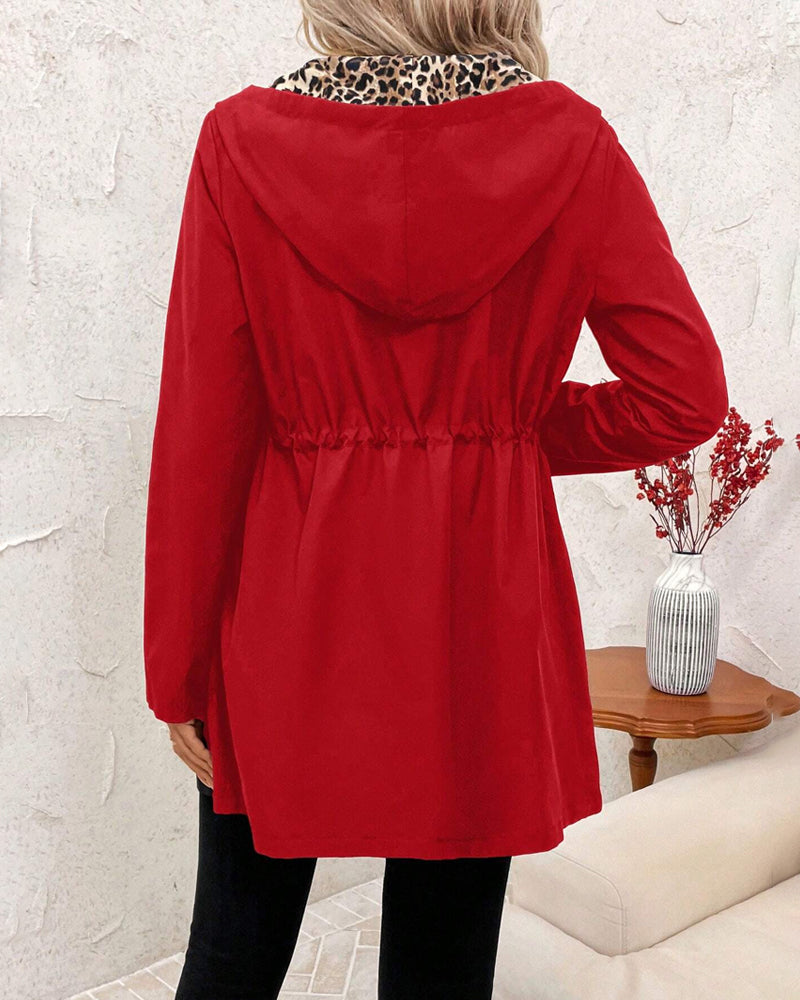 Abrigo reversible con capucha y estampado de leopardo para mujer