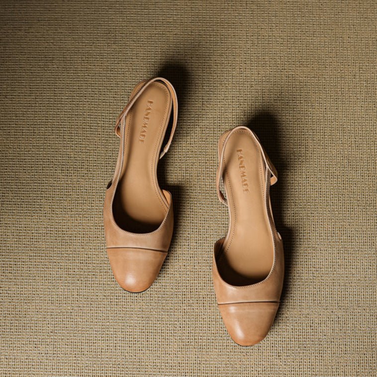 Damernas pumps med mandelformad tå, slingback och blockklack